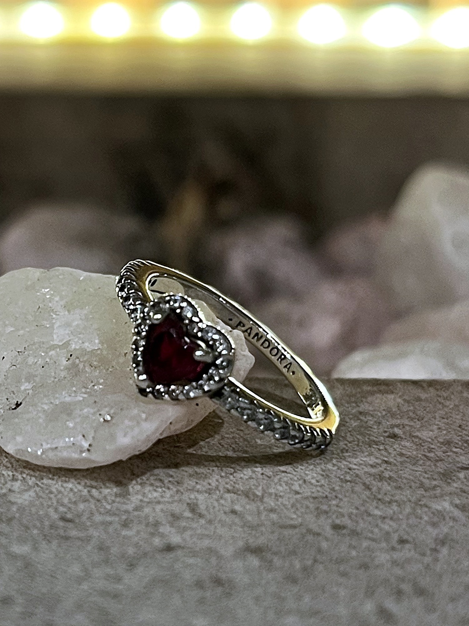 Anillo corazón rojo — talla 6 — foto 2