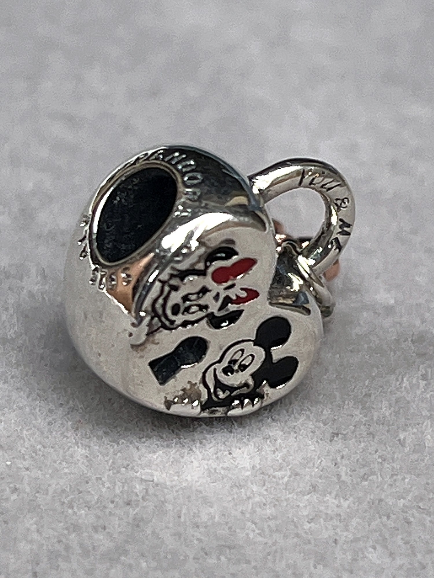 Charm candado Mickey y Minnie
