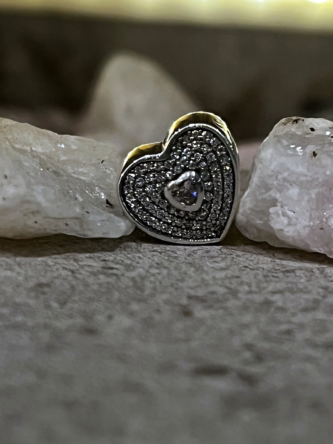 Charm corazón pavé con piedra rosa — foto 2