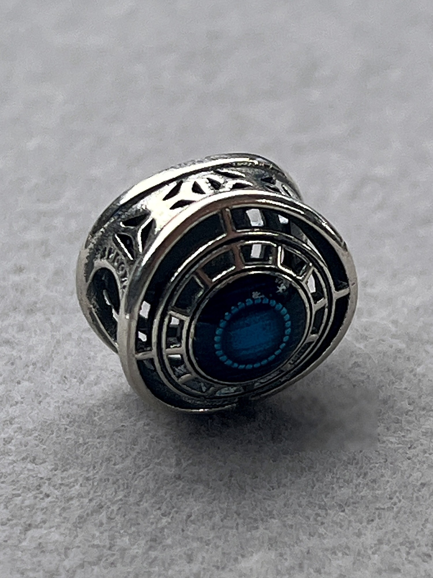 Charm reactor de Iron Man